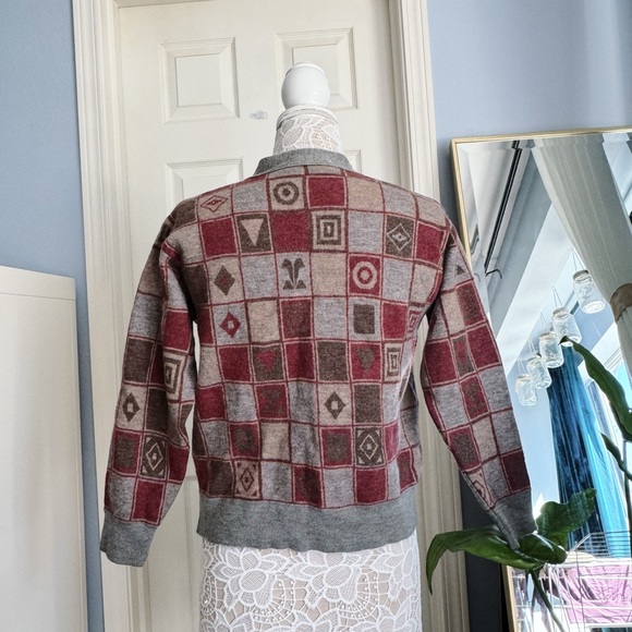 Authentic Givenchhy Sweater Coat - Picture 2 of 16